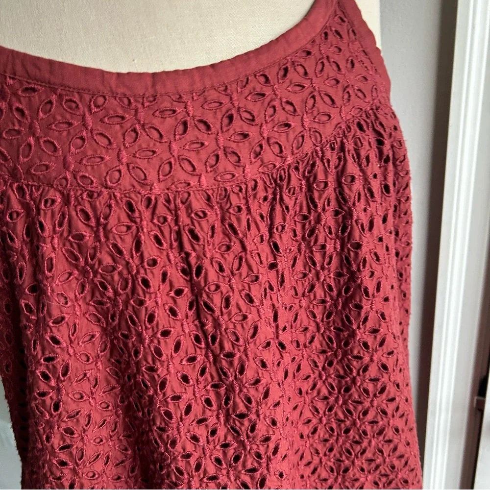 GAP Burgundy Eyelet Mini Dress – Size XS, Adjustable Bow Straps - Picture 4 of 6